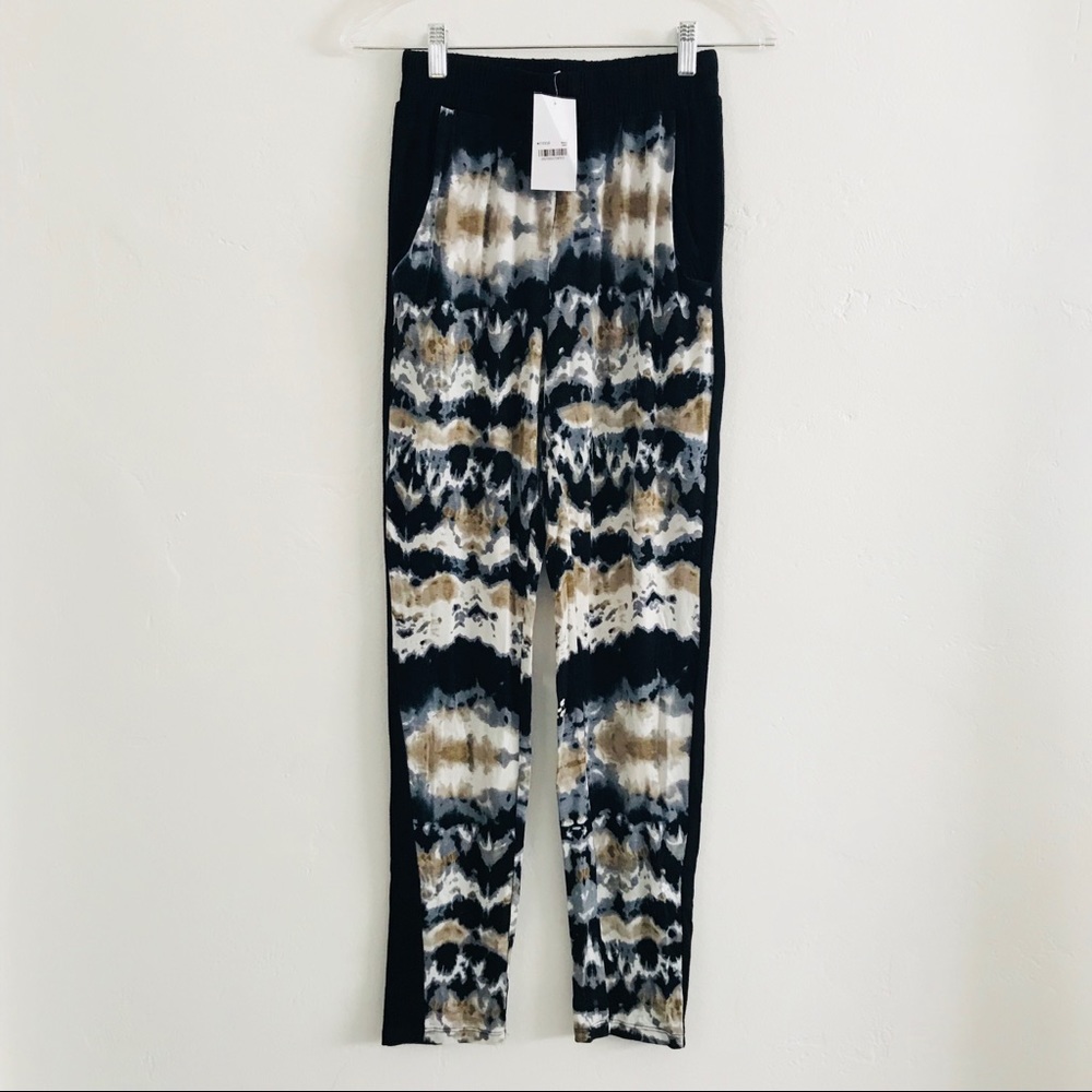 NWT Black And White Pattern Joggers